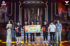 冠军皮肤猜想：WB冠军阵容票选启动，暖阳镜皮肤呼声最高