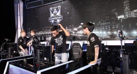 LPL联赛观看人数破15亿：电竞产业崛起与职业战队文化新纪元